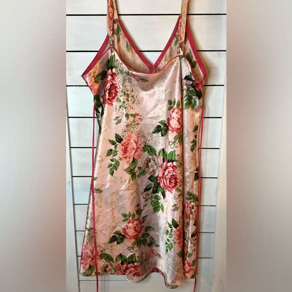 Vintage Floral Adonna Satin Nightgown Size Cl - Picture 3 of 4